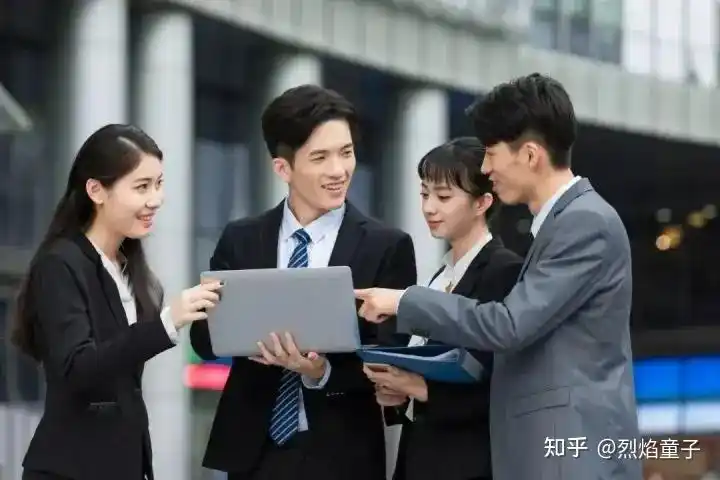 烈焰童子进入职场工作中的同事还能成为朋友吗