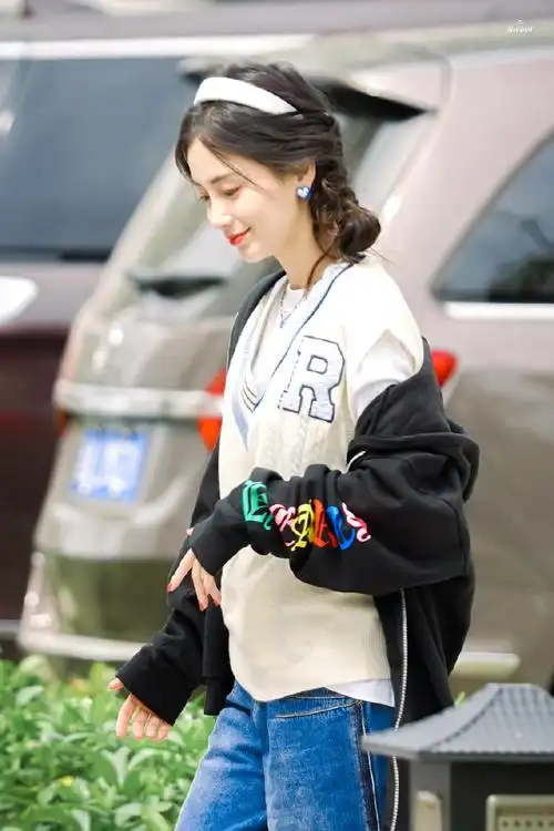 杨颖奔跑吧双丸子头造型