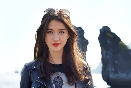 恋爱先生外国酒店美女是谁演的 中美混血高颜值引关注