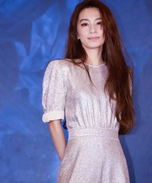 但是在感情方面她一直都是非常低调的,hebe从来没有公开过自己的恋