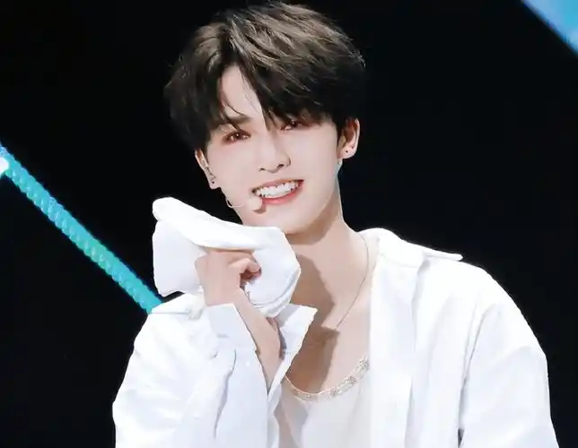 朱正廷成李权哲导师后小鬼成徐圣恩导师卜凡后悔参加偶练