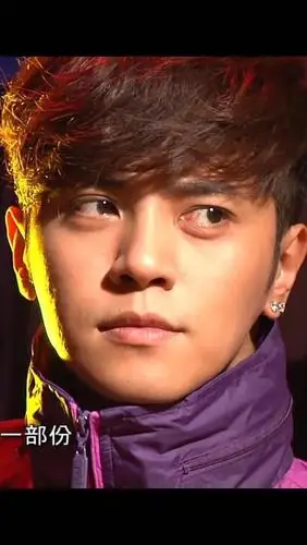 隔壁说罗志祥新做了双眼皮是吗?【多图】