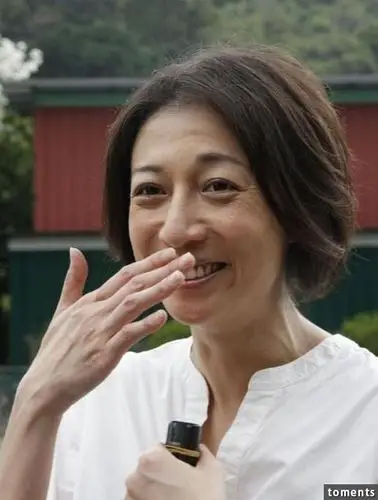 长大变女神进演艺圈被大哥狂追未婚怀孕,让她前途全毁!