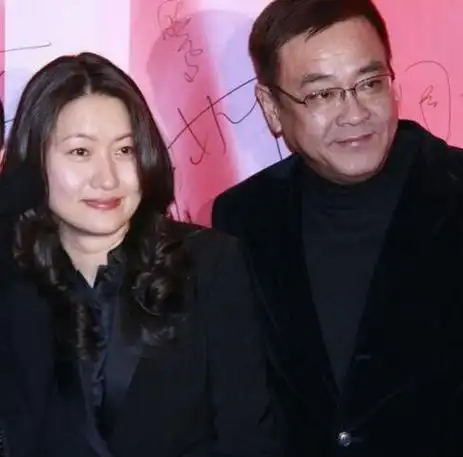 尔冬升老婆图片