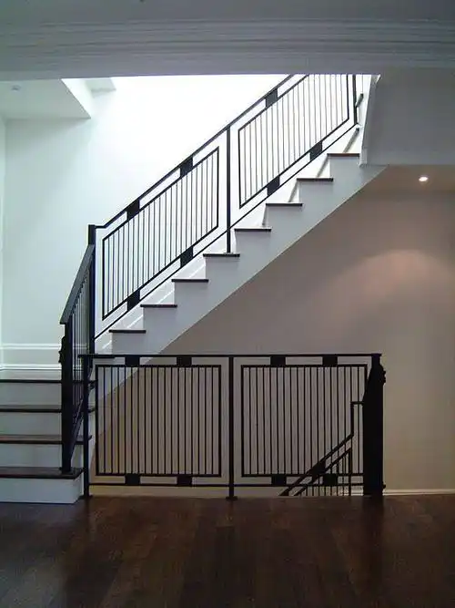 28个楼梯铁艺扶手栏杆设计案例灵感优优
