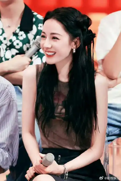 粉丝给迪丽热巴p的短发