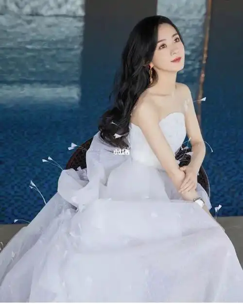 哪位女明星的婚纱照惊艳到了你