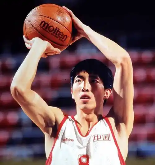 原创想当年辽篮黄金1秒跟广厦四件套硬刚