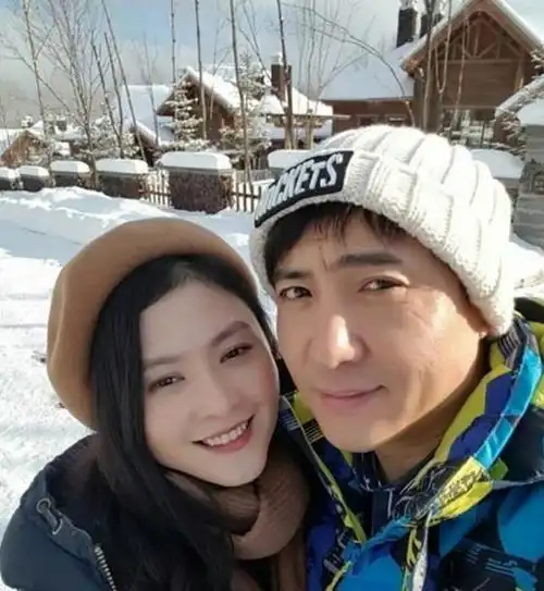 沈腾的妻子王琦苦等12年逼婚3年如今成了人生赢家