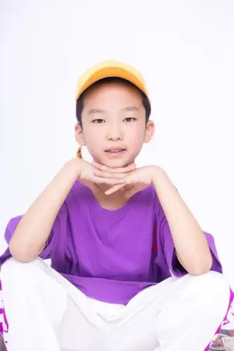 腹有诗书气自华--黄健宇