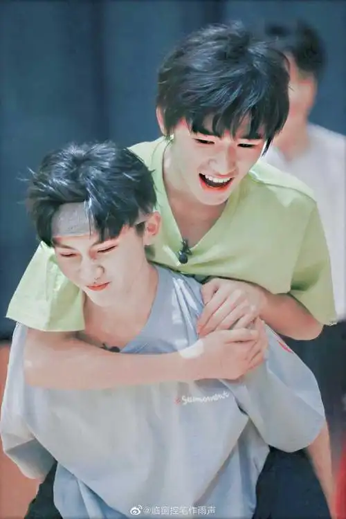 如何评价马嘉祺与宋亚轩的关系?