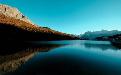 山川湖泊唯美风景桌面壁纸