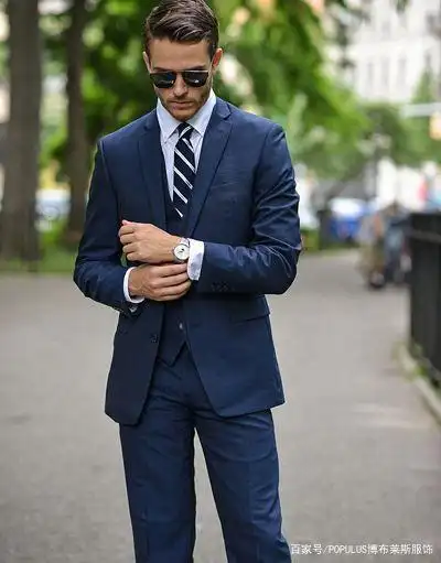 男士的成熟西装搭配