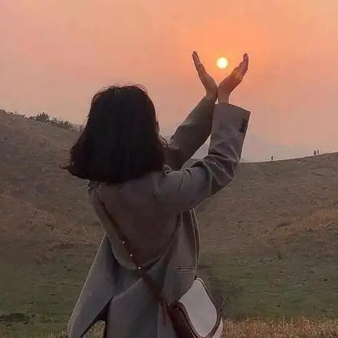 女生头像旅游背影 女生头像图片大全 -【爱个性】