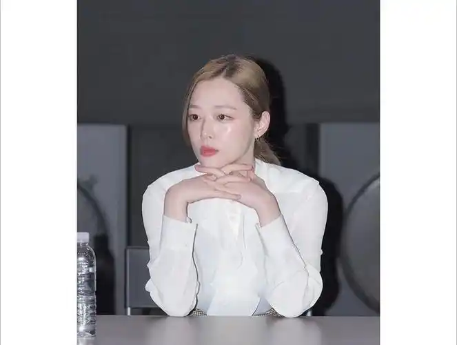 崔雪莉ins20191006更