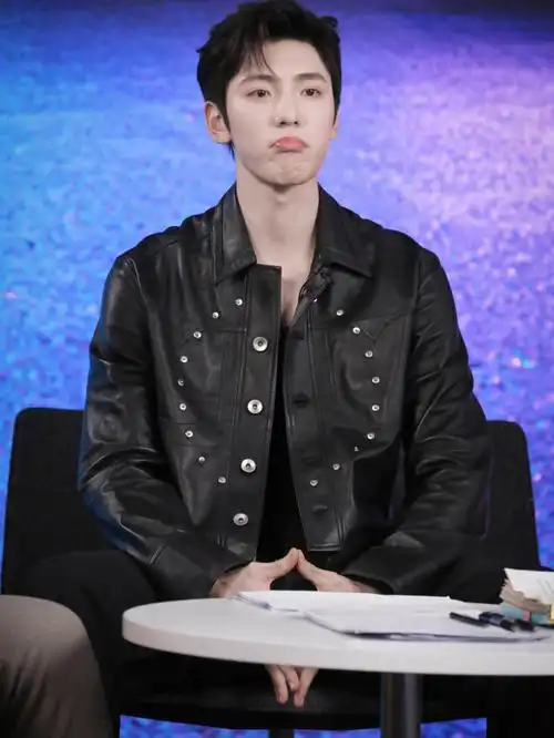 我要一口一个王子异#王子异  #不会恋爱的我们  #哎呀好身材