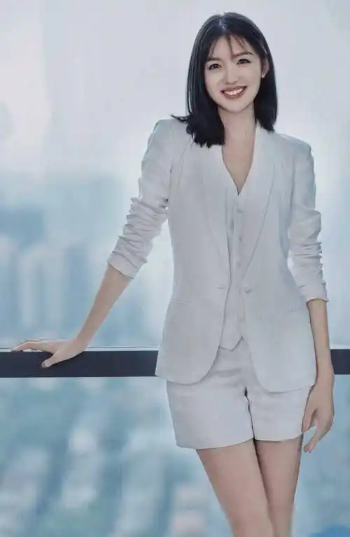 中国首位世界小姐冠军张梓琳,震撼全球的成长故事