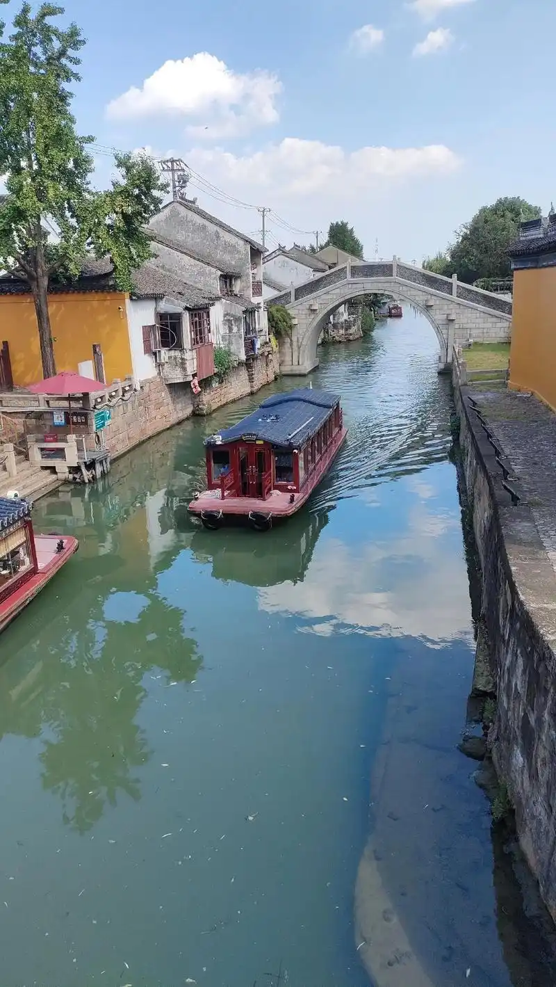 苏州之行～上有天堂,下有苏杭,苏州和杭州的风景各有风格,苏州 - 抖音