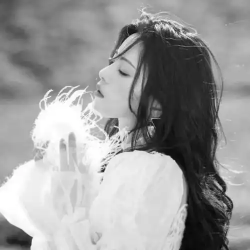 寂寞孤独伤感黑白头像图片107张精选_个性头像_头像屋