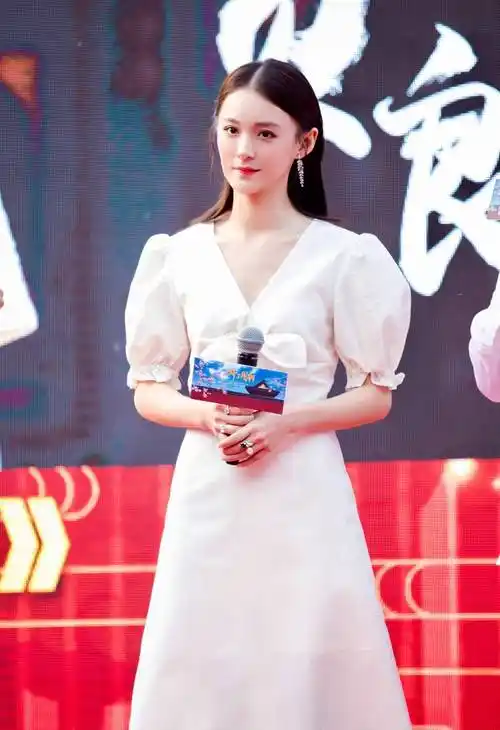 心狠手辣邀月宫主,美艳绝伦毛林林_剧中_整体_显得