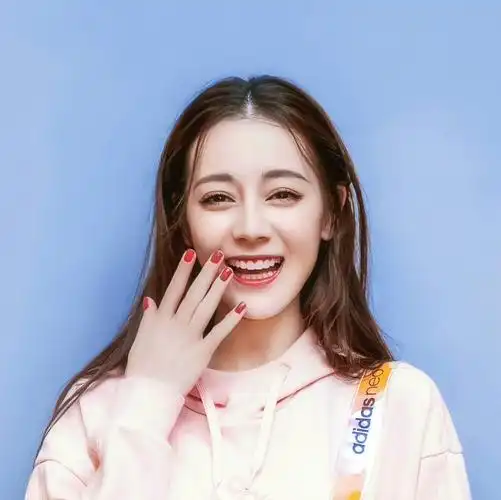 迪丽热巴/爱豆头像/自截滤/拿图评论/欢迎关注收藏/by诗洛落 小落头像