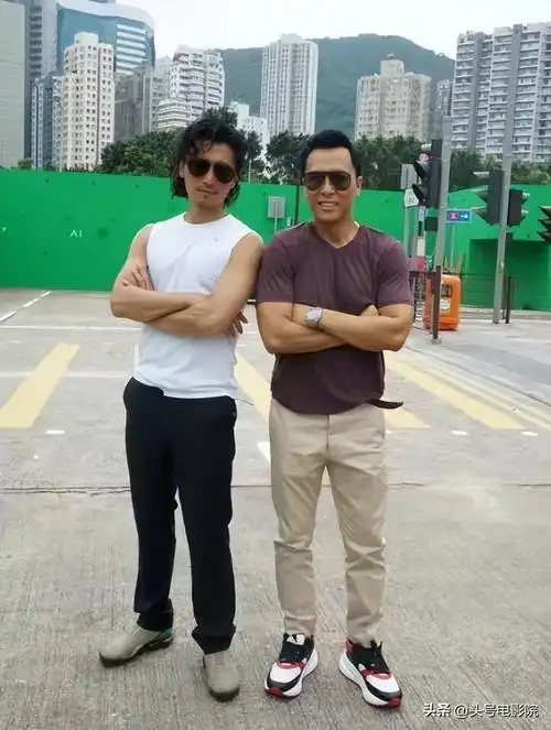 68岁成龙演武师,58岁甄子丹演乔峰,中国功夫片还靠老年人撑着