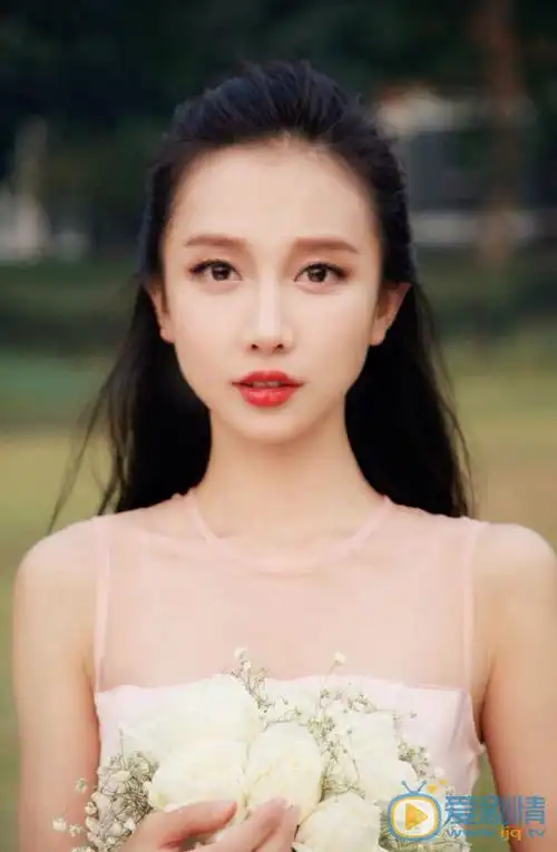 将军在上秋水是谁演的?秋水扮演者潘时七个人资料及生活写真照欣赏