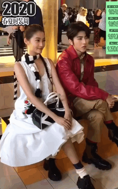 衣米兰时装周蔡徐坤关晓彤同框看秀!