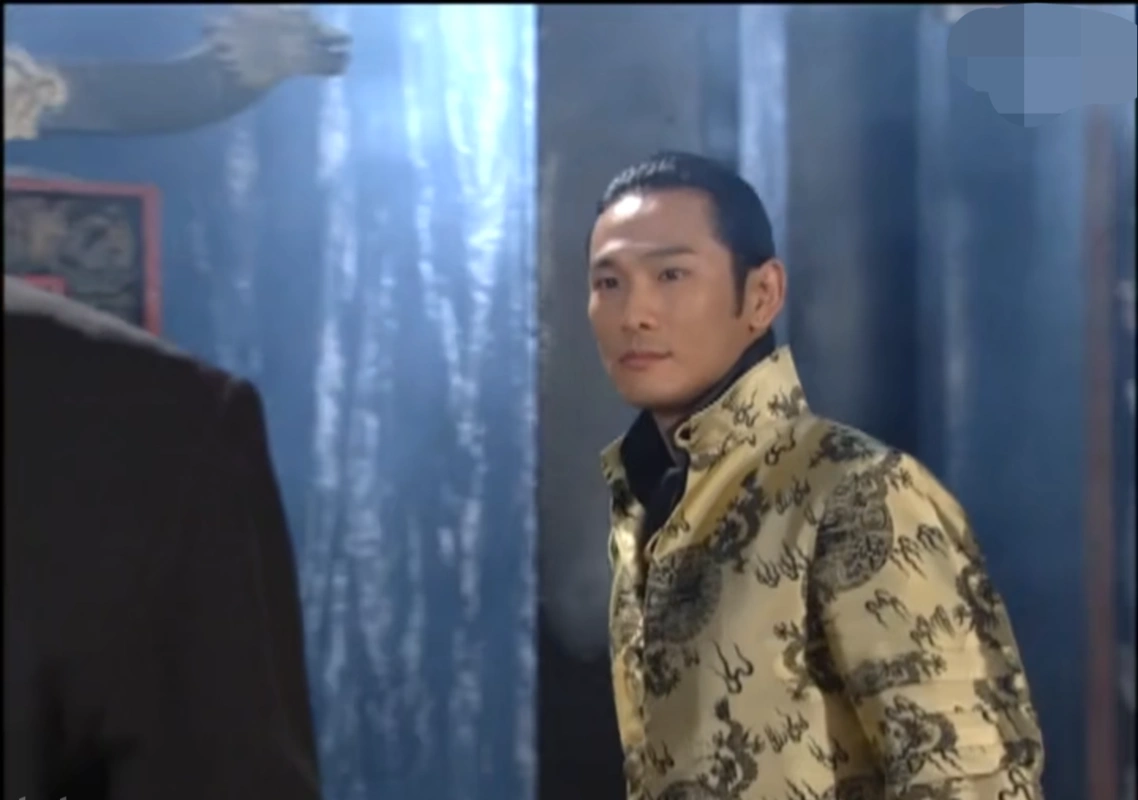 《第八号当铺》原著:韩诺被迫成为当铺老板,为救妻子典当千世爱情