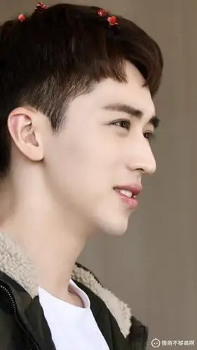 许魏洲 完美侧颜