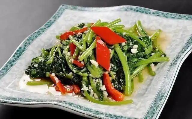 推荐4道精品家常菜,年夜饭必备,好吃好看寓意吉祥,好运一整年