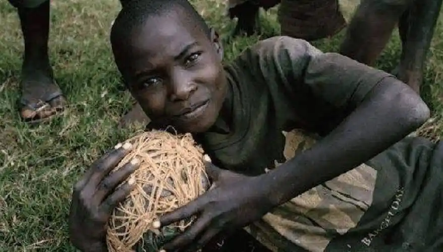 非洲一早产"圣婴",被称为"世界最黑"的婴儿,近况如何?