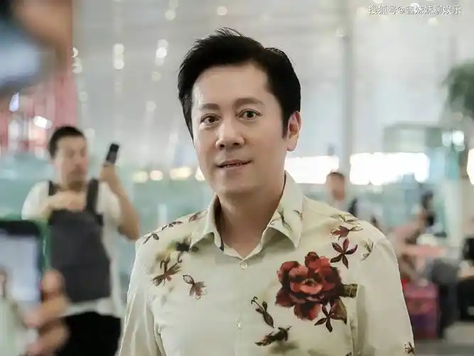 蔡国庆言论引发争议,自我狂妄背后的真相,贬低四大天王不如他