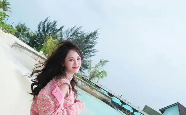 45岁陈乔恩否认怀孕,自认婆家从未催生,豪门老公接受丁克生活|邱泽