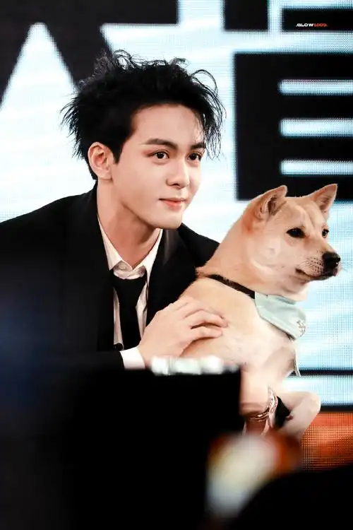 曾舜晞超话zsx#曾舜晞不如一见2023见面会#20231005 生日会·南京日落