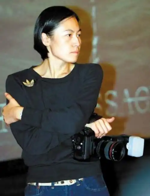 回顾高原不后悔从王菲手中抢窦唯离婚19年余生和女儿相依为命