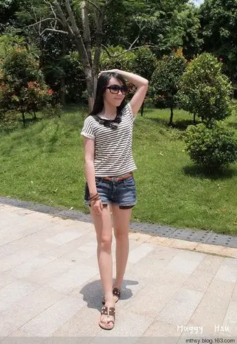 博友徐与蔓自拍2 - 全身作品/裸足大本营 - 大中华·摩登时代