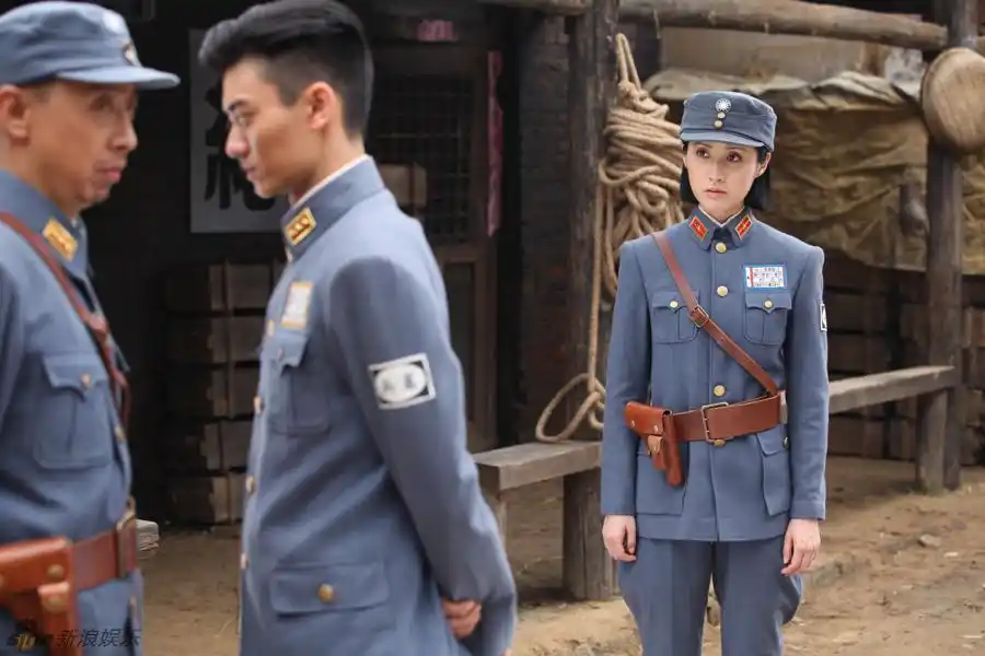 p>《义者无敌》是"英雄无敌"系列电视剧六部曲第五部,其他五部分别是