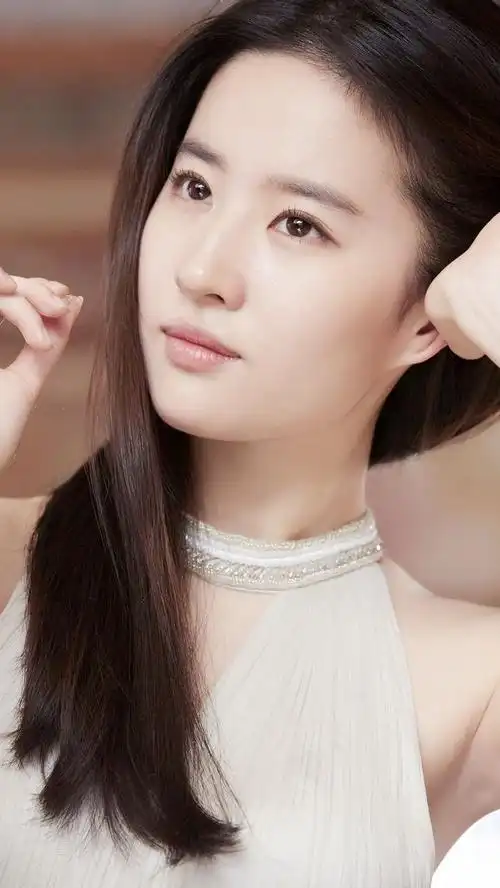 刘诗诗|盘点娱乐圈皮肤最白的6位女星,个个颜值高,气质佳,你最喜欢谁