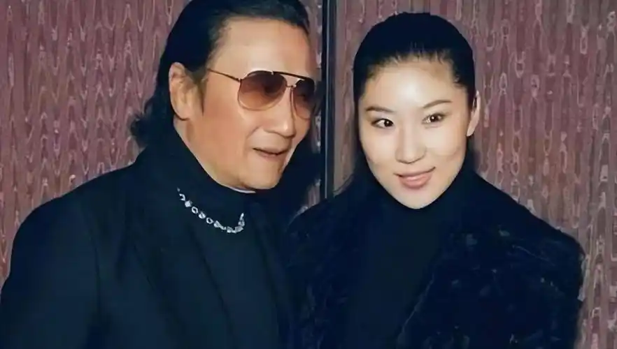 谢振轩疑交往46岁教练,王诗龄炫富,黄多多秀才艺_谢贤_谢霆锋_张柏芝