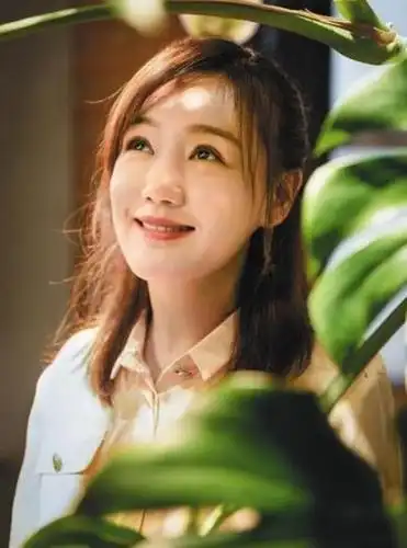 袁弘谈到好友薛佳凝(薛佳凝袁弘原来是好朋友的关系)