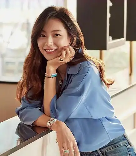 结婚4年依然甜蜜!裴勇俊获娇妻朴秀珍表白:我比以前更爱你