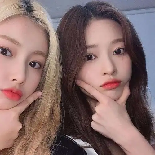 想要像这种的双人自拍