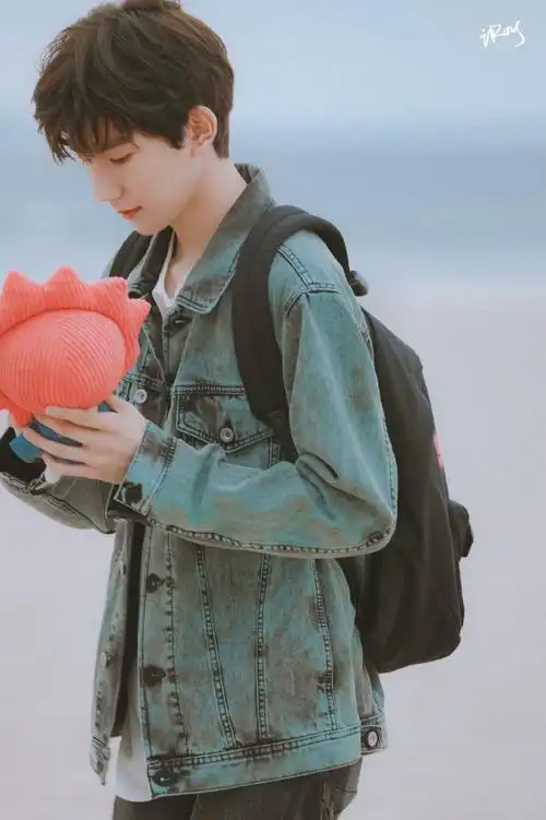 品牌代言人王源#180907 la拍摄莱阳差点被亲爸坑的一天@tfboys-王源