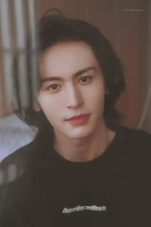 张哲瀚这个状态是拍天涯客(未更名前的山河令)的时期吗?