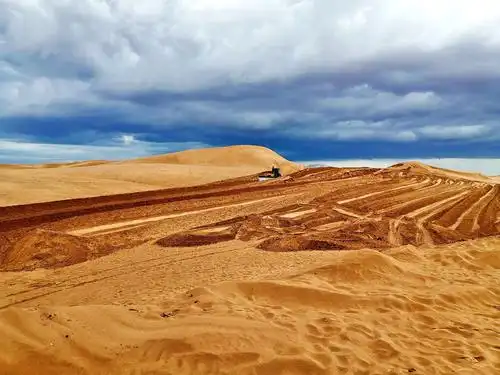 通湖草原--腾格里沙漠中的绿洲