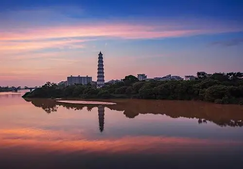 研学之路— 走高凉之路,赏高州美景 高州市文明路小学 四(7)班 王雨嘉