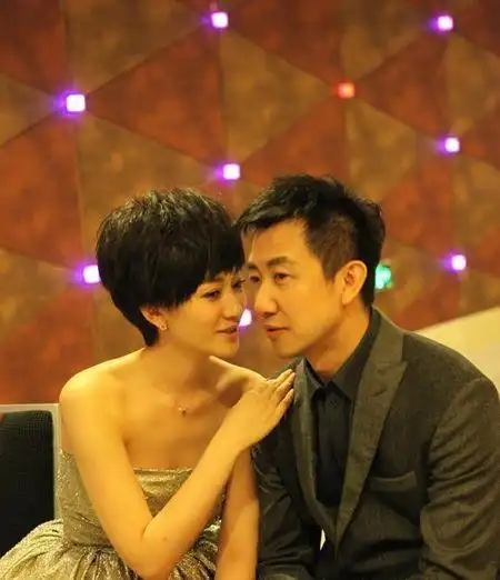 图李小冉鄢颇个人资料整合揭秘两人相恋多年分手内幕