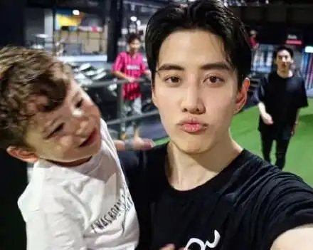 吃瓜围观mike为争儿子抚养权节衣缩食mike是谁mike老婆是谁