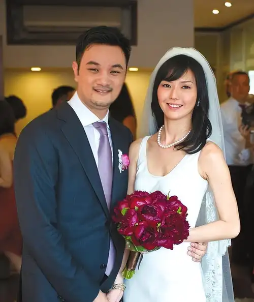 44岁孙燕姿被曝怀三胎,小腹隆起近照曝光,经纪人回应只是幸福肥_孩子